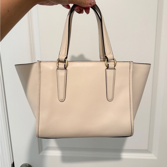 COACH Little Daisy Cream Crossbody with Strap - Picture 6 of 8